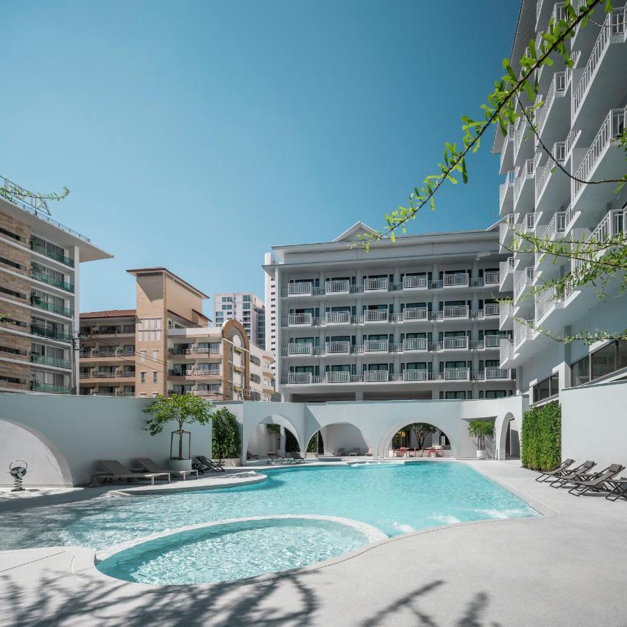 Hotel Terra Nara Pattaya Exterior foto